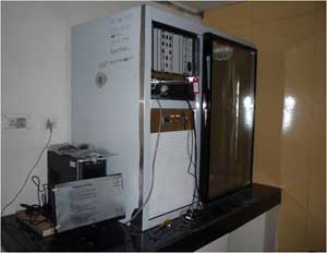 वायुचालित नियंत्रण वाल्वों और अंकीय नियंत्रण तकनीक सहित 14 KN वायुचालित-सार्वत्रिक परीक्षण मशीन वायुचालित नियंत्रण वाल्वों और अंकीय नियंत्रण तकनीक सहित 14 KN वायुचालित-सार्वत्रिक परीक्षण मशीन